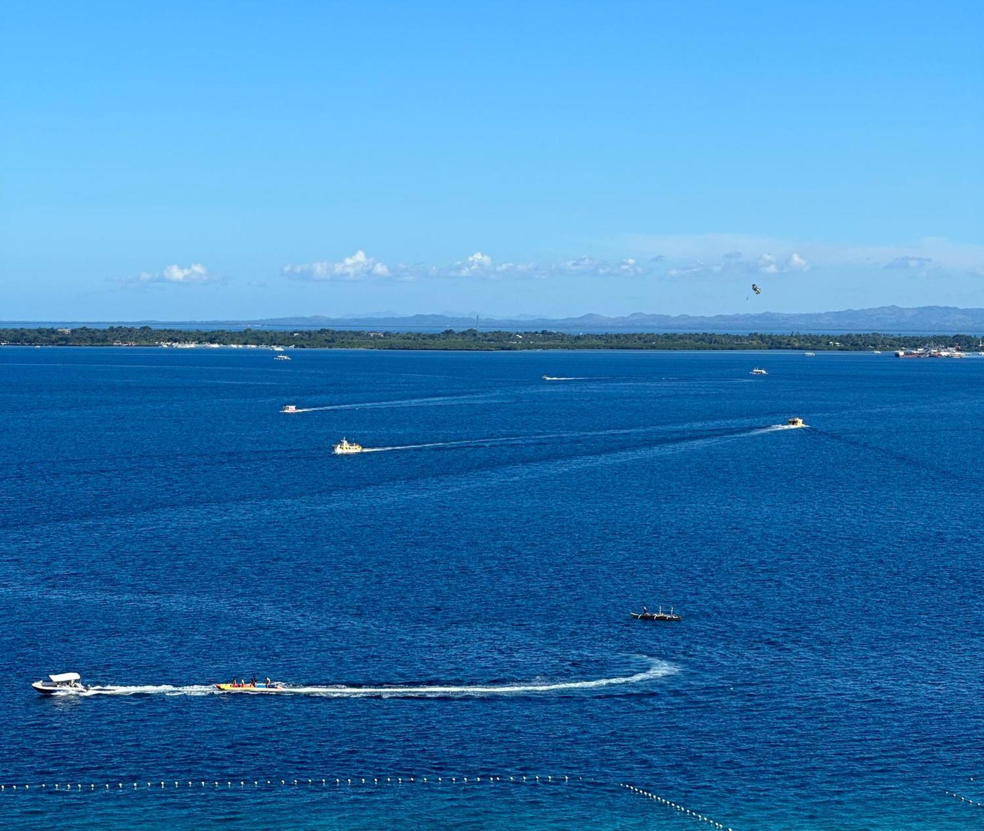 Oceanview Deluxe 1Br Suite La Mirada Lapu-Lapu City Buitenkant foto