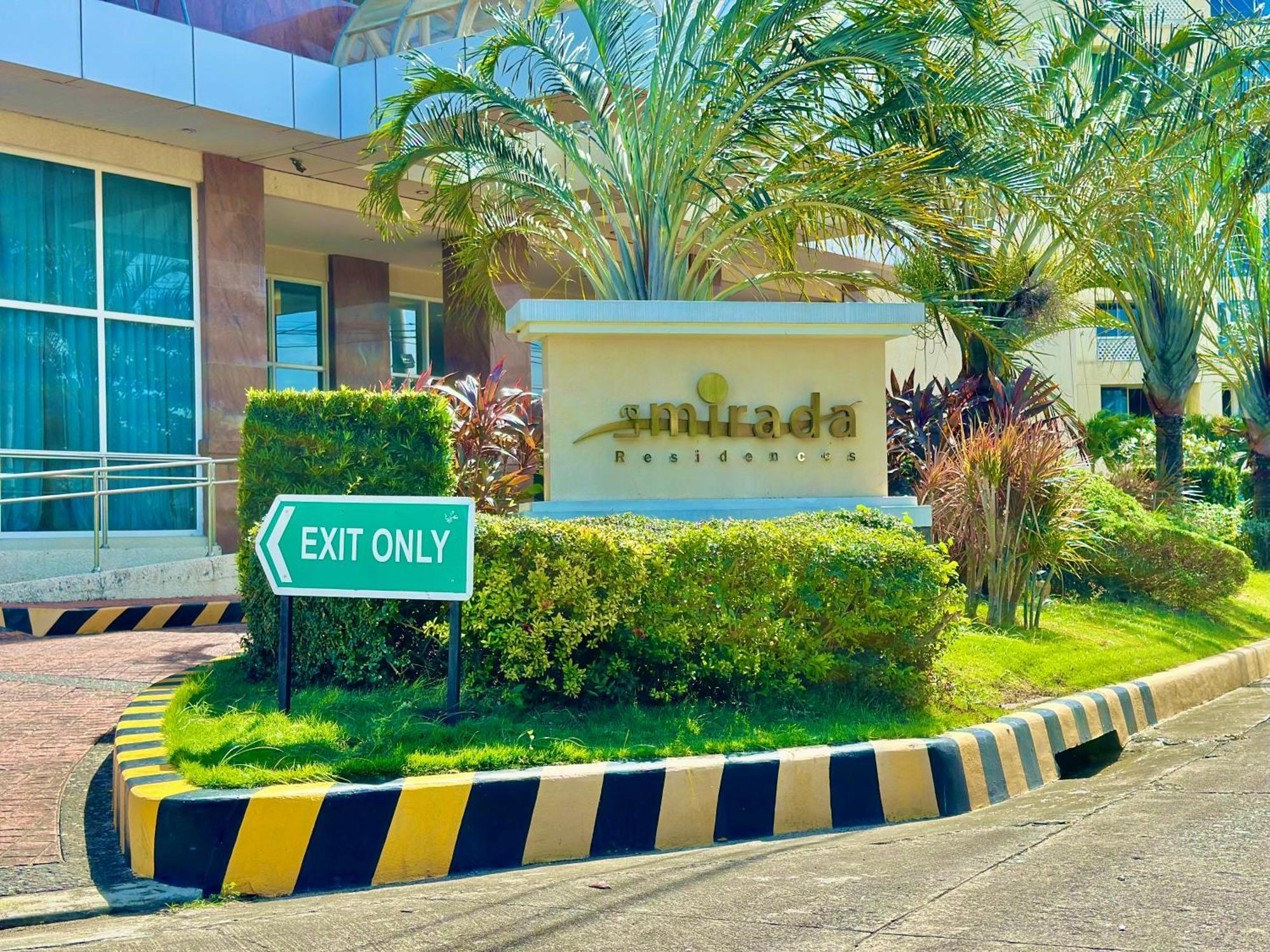 Oceanview Deluxe 1Br Suite La Mirada Lapu-Lapu City Buitenkant foto